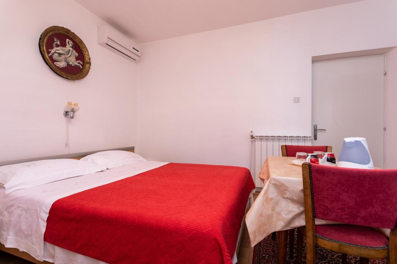 Rooms & Studio Apartment Mira Baška Zewnętrze zdjęcie