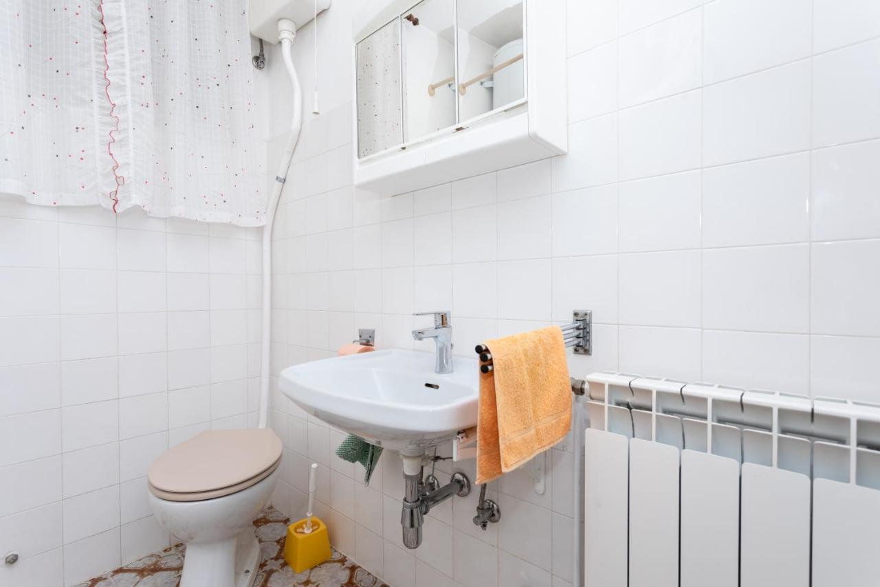 Rooms & Studio Apartment Mira Baška Zewnętrze zdjęcie